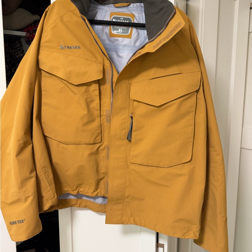 Simms Men’s Mustard/khaki Waterproof GORE-TEX wading guide jacket